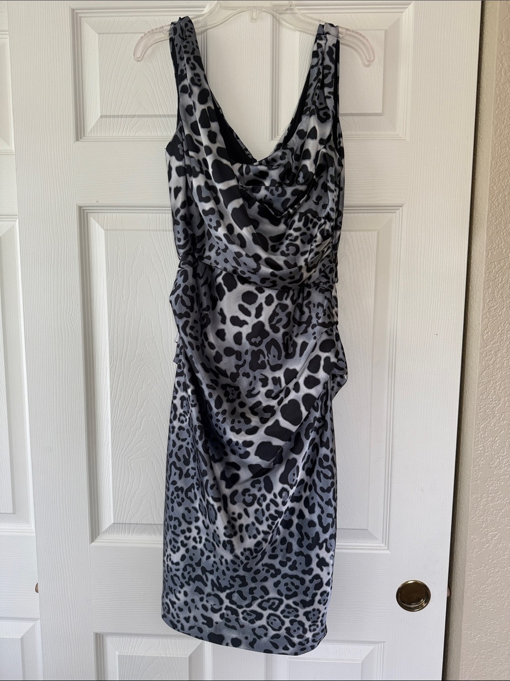 Sleeveless Leopard Print Dress in Gray and Black